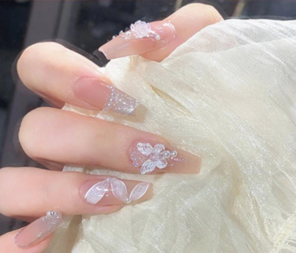 Pearls and Bows Press On Nails