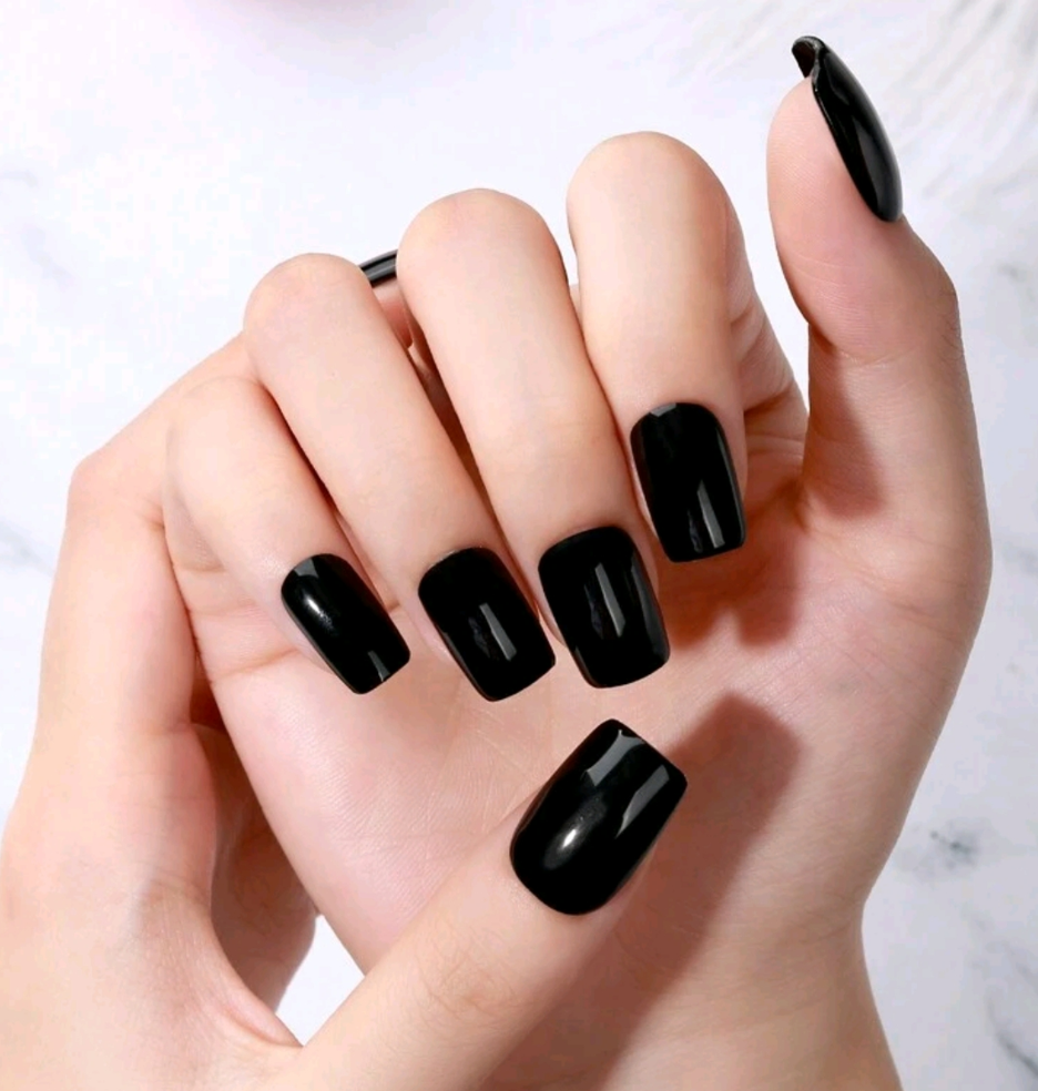 black gel nail strips