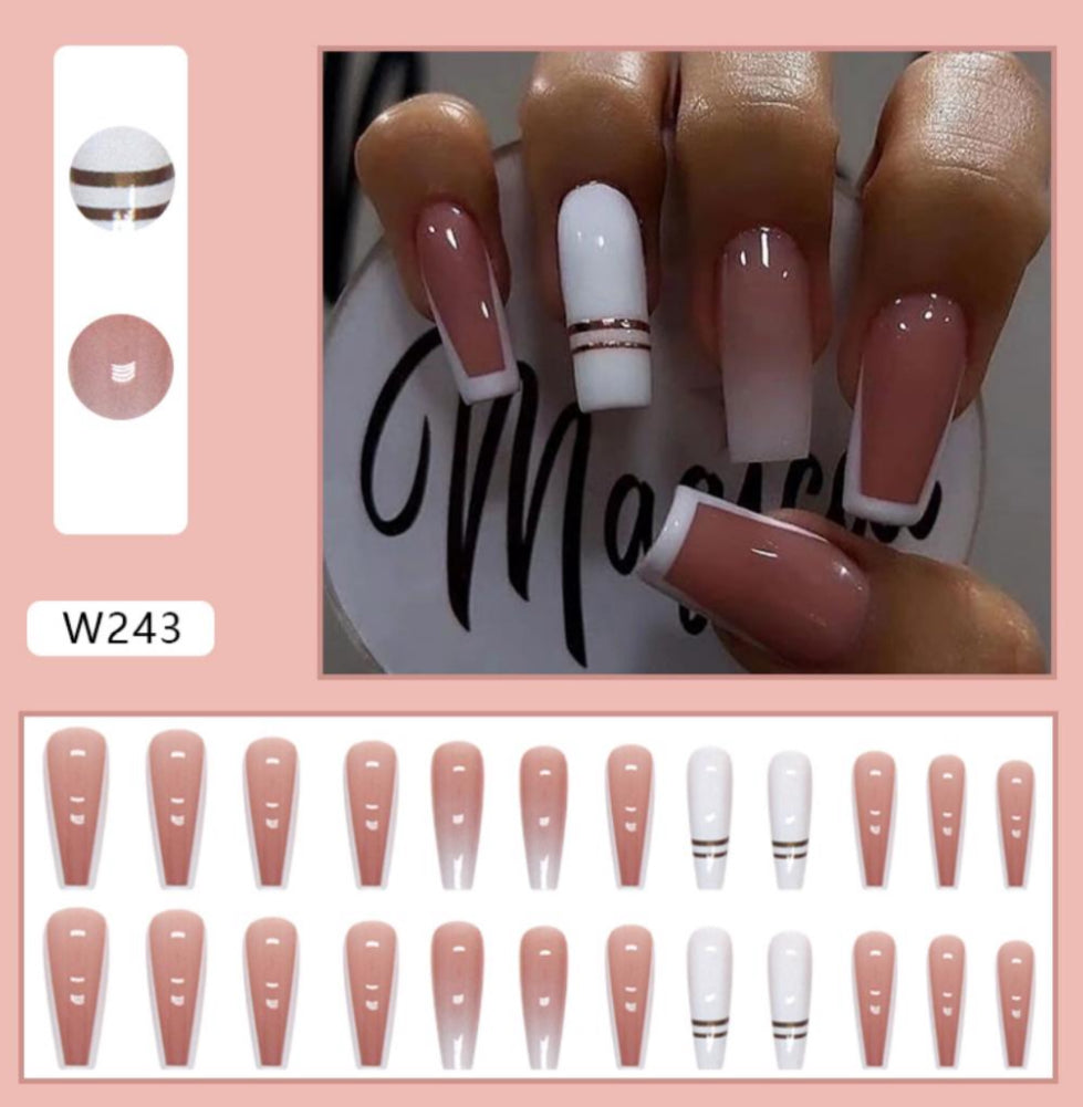 She’s so Sassy Press On Nails