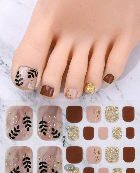 Red Gold Leaf Toe Nail Strips